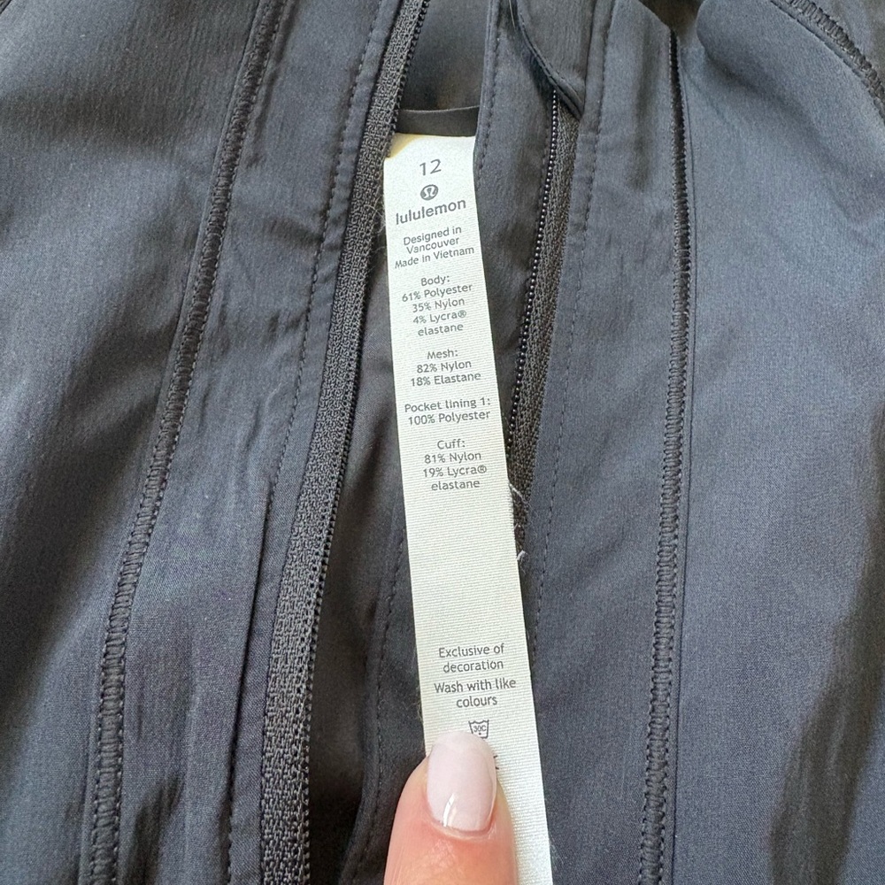 Lululemon Black Zip-Up Jacket - Picture 2 of 5